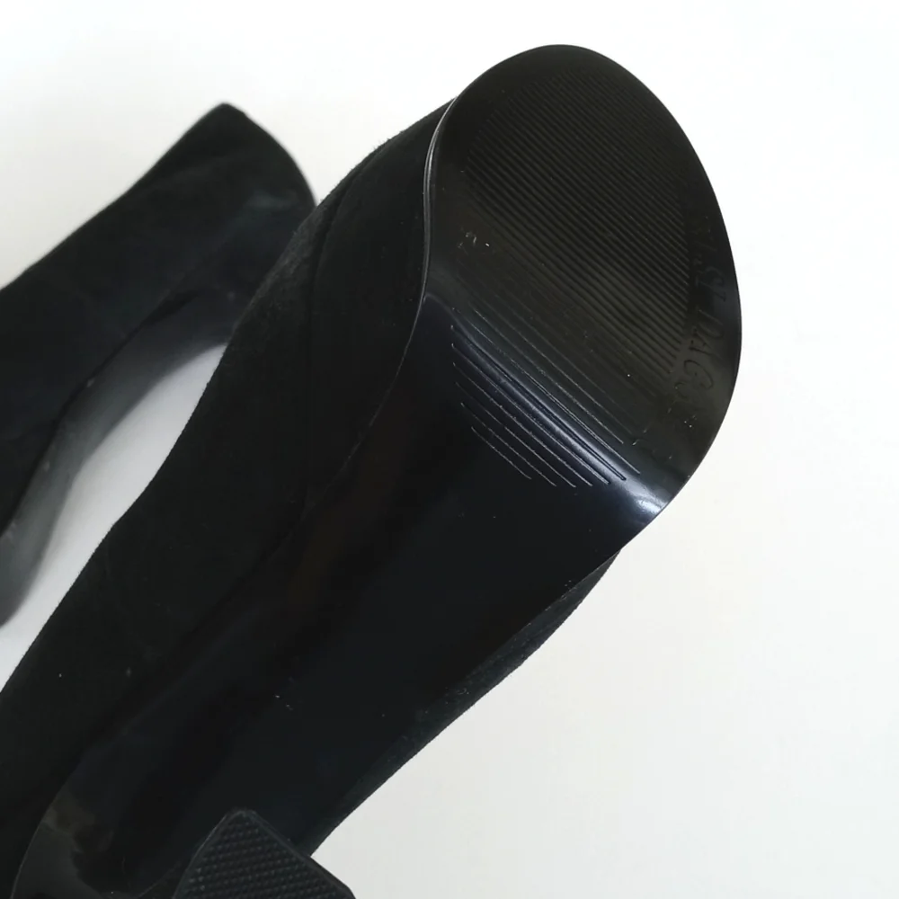 Kelsi Dagger Feminine Women's Black Suede Abrielle Platform 5